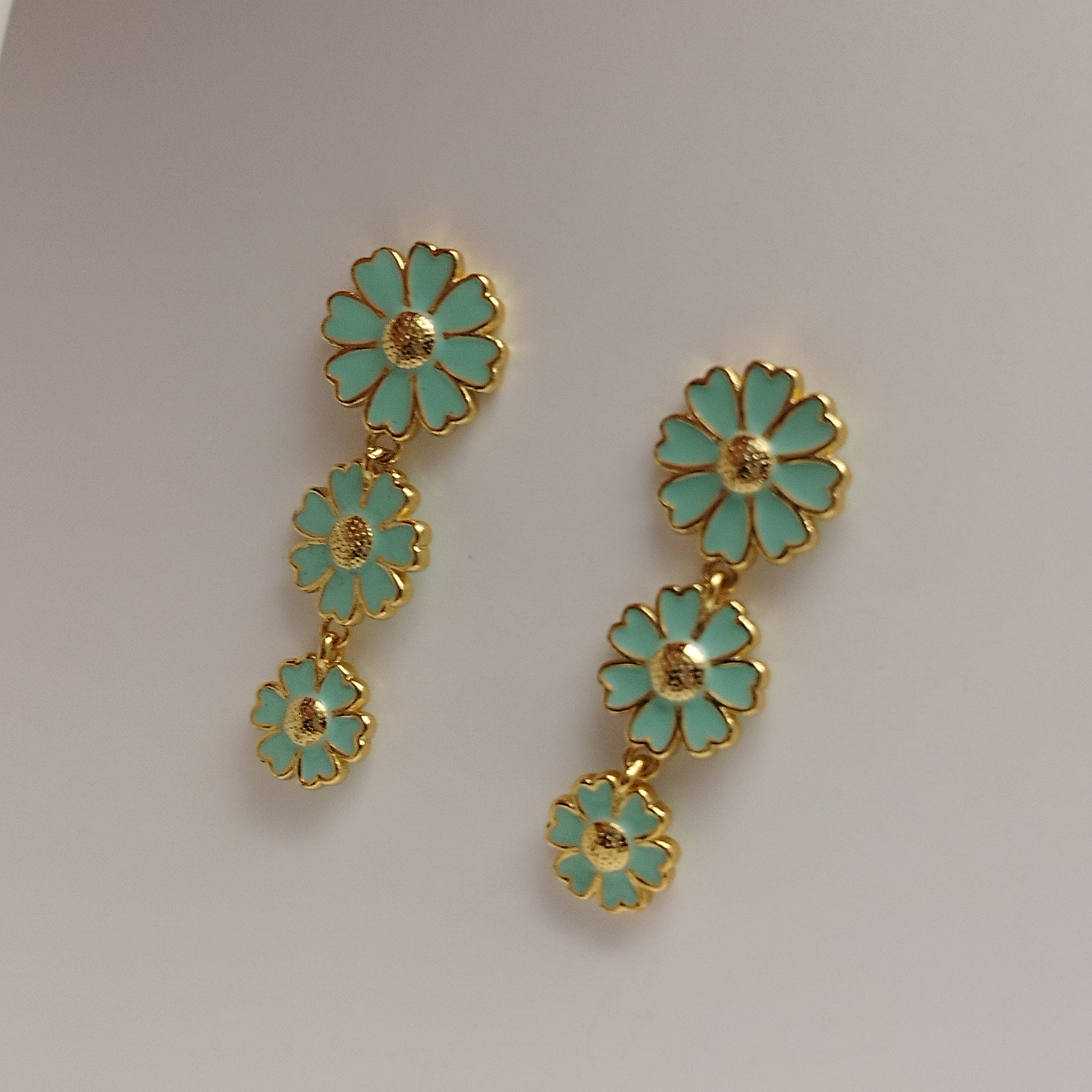 Feminin 18K Forgyldt blomster ørering emalje trendy pastel grøn 3 blomster smukke