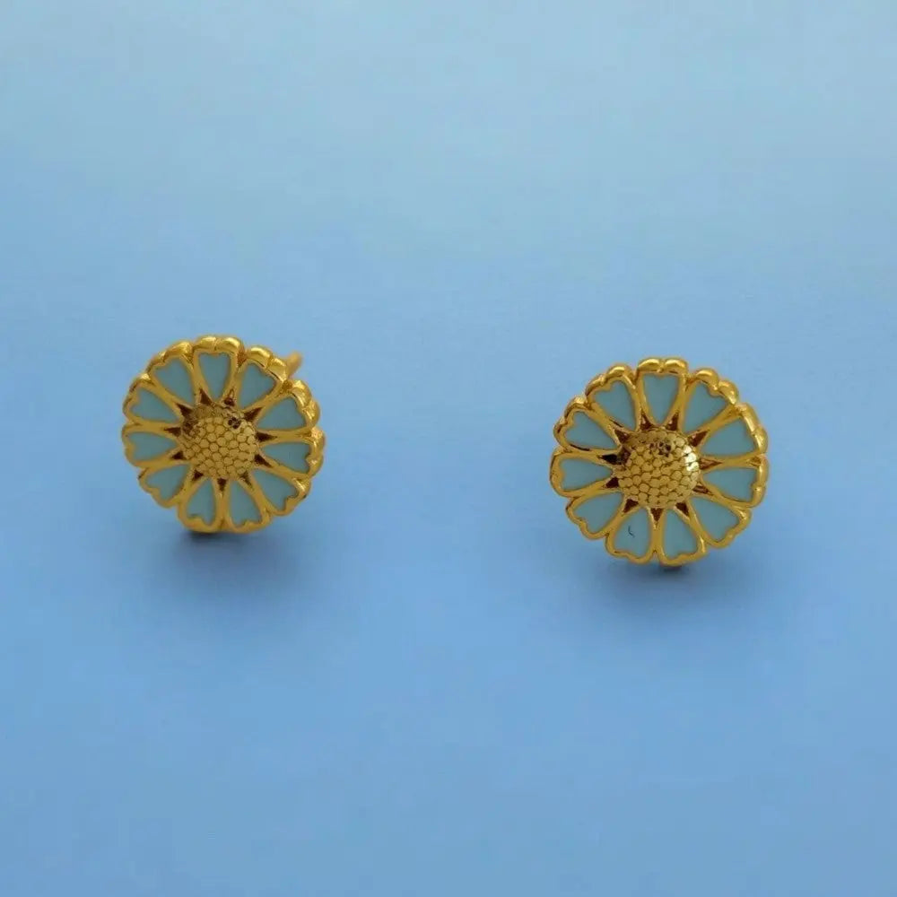 Smuk_og_Unik_Feminin_Vintage_style_øreringe_18K_Gold_Dipped_Pastel_Blå_emalje_hjerter_10mm_925_sølv_nål_Dansk_Design