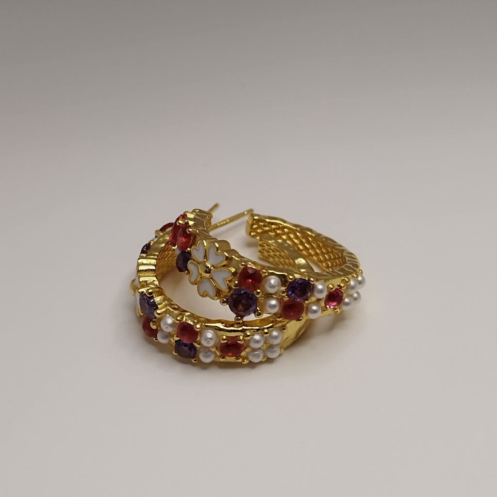 Farverige 18K guldbelagte creoler med grønne blomster og perler – 925 sølvpin