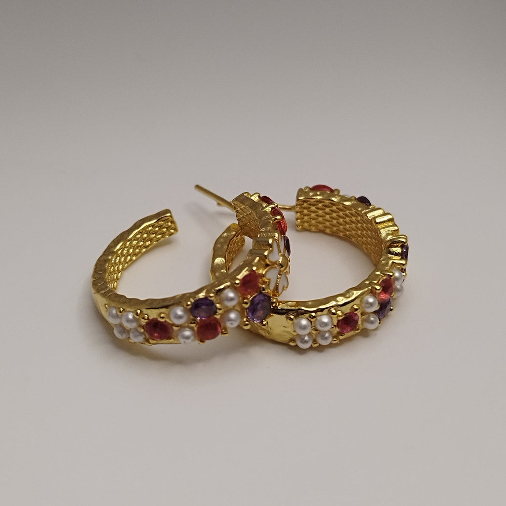 Farverige 18K guldbelagte creoler med grønne blomster og perler – 925 sølvpin