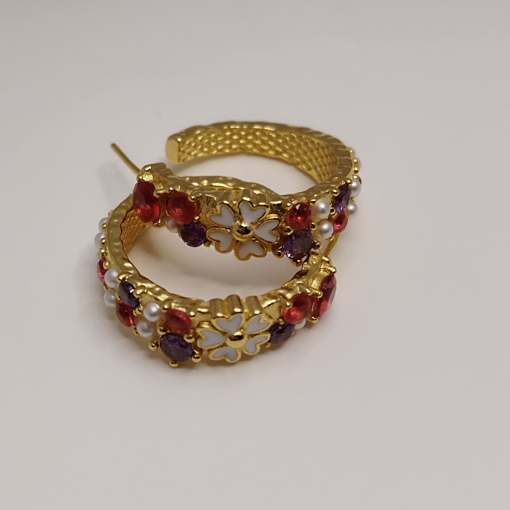 Farverige 18K guldbelagte creoler med grønne blomster og perler – 925 sølvpin